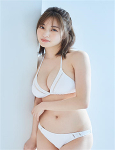 《国产av1插花菊综合网-年轻的表妺3无删减在线》