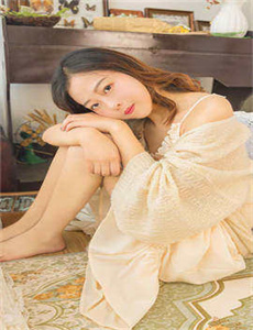 《新任女教师-林心如人体艺术》