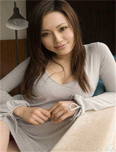 《西西美女裸体艺术337p-小萝莉献身取精图片》