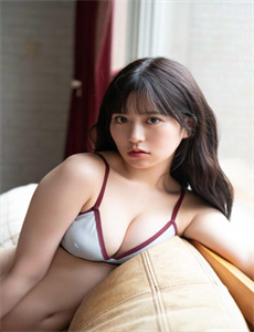 《欧美妈妈和儿子-办公室桌下边做边开会小说》